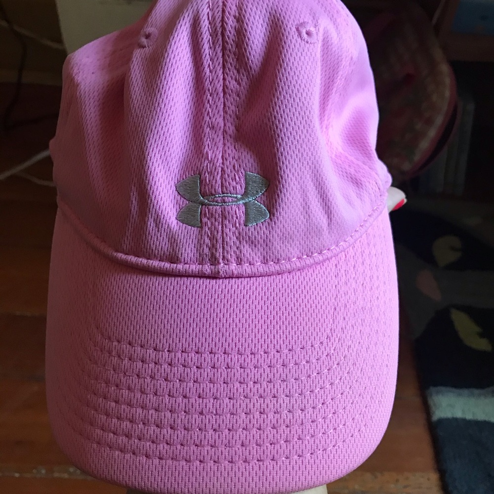 💗🧢Under Armour Women’s Hat